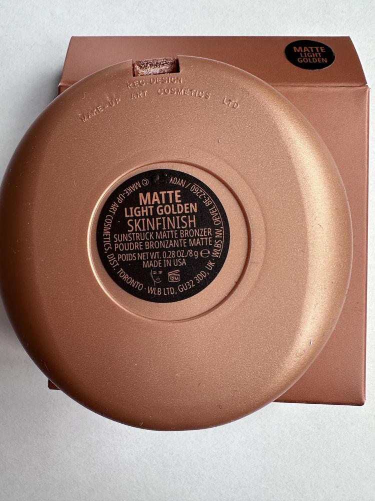 MAC matte bronzer - light golden