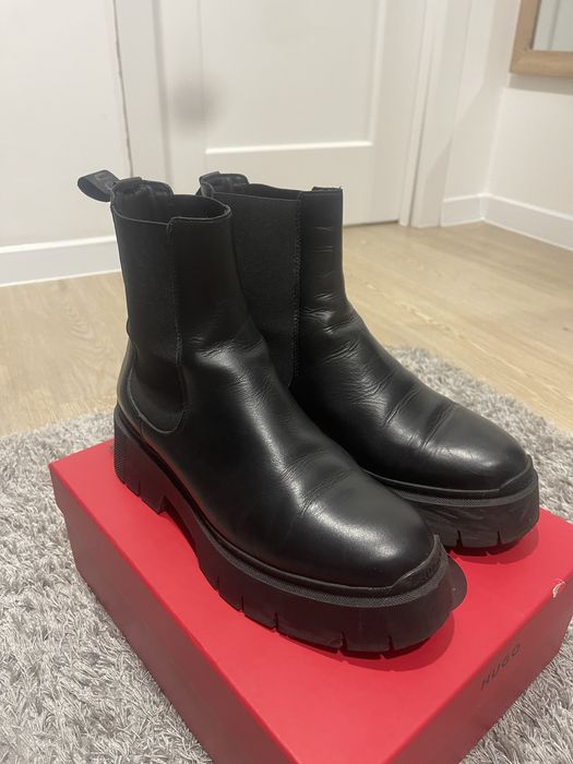Продам ботинки Hugo
