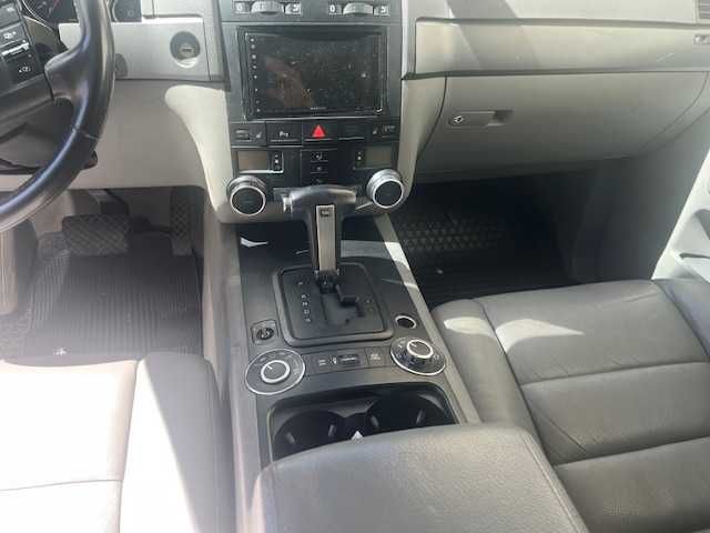 VW Touareg 3.0 TDI V6 Tiptronic