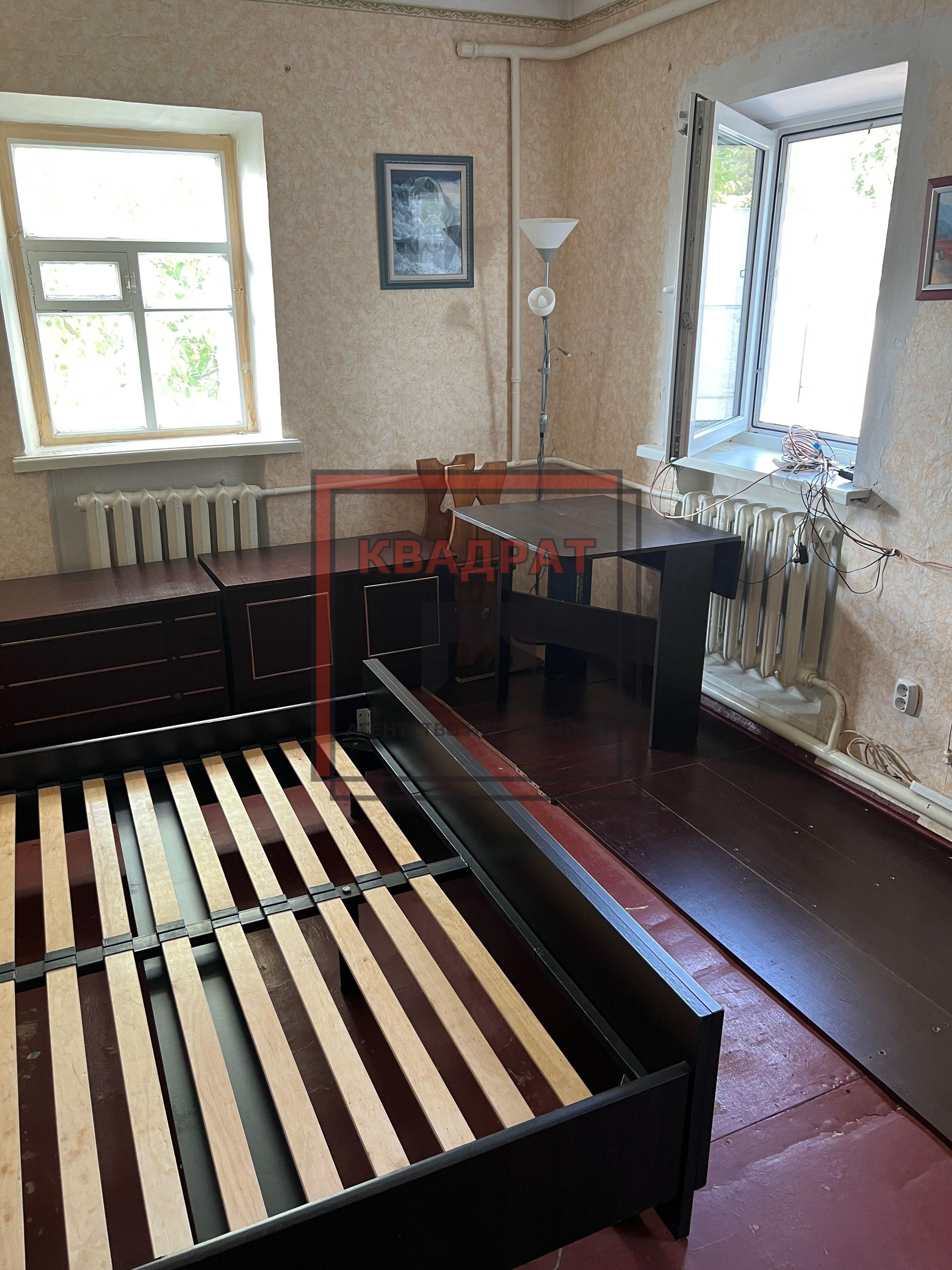 Продам 1/2 будинку / код 4053