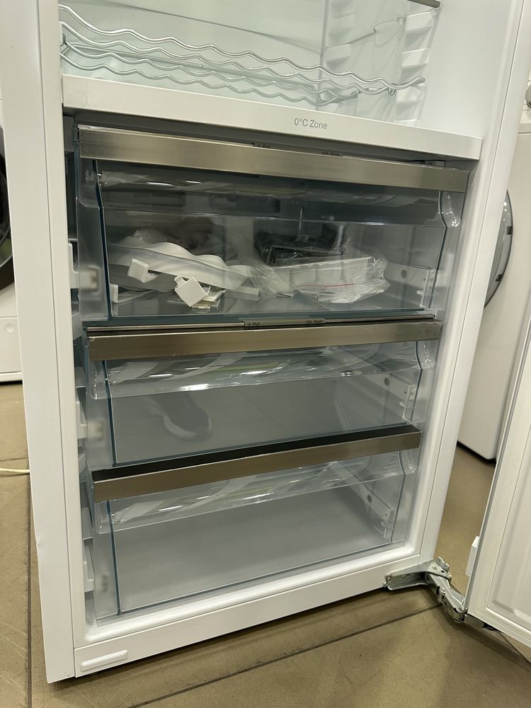 Холодильник Miele K 7744 E(Німеччина) Ідеал. Біофреш