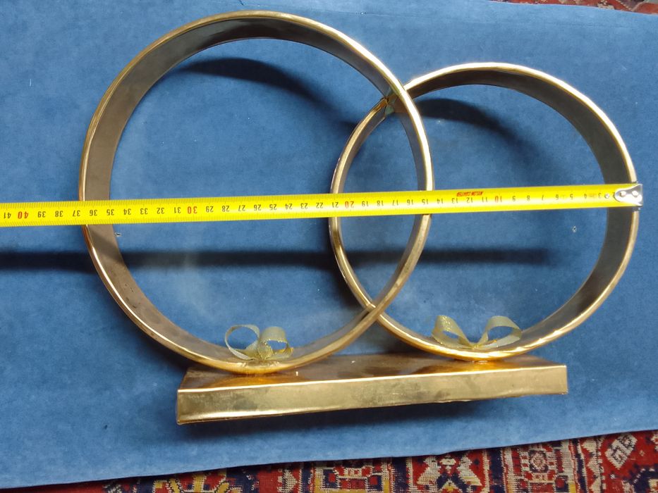 Свадебные кольца на машину