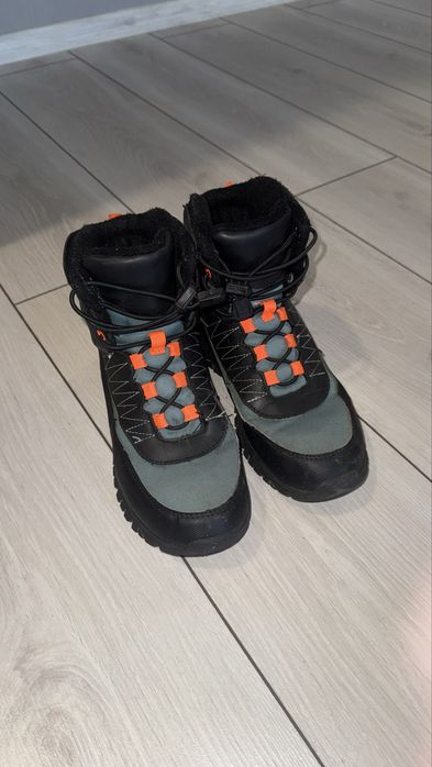 Черевики 36 розмір rezerved