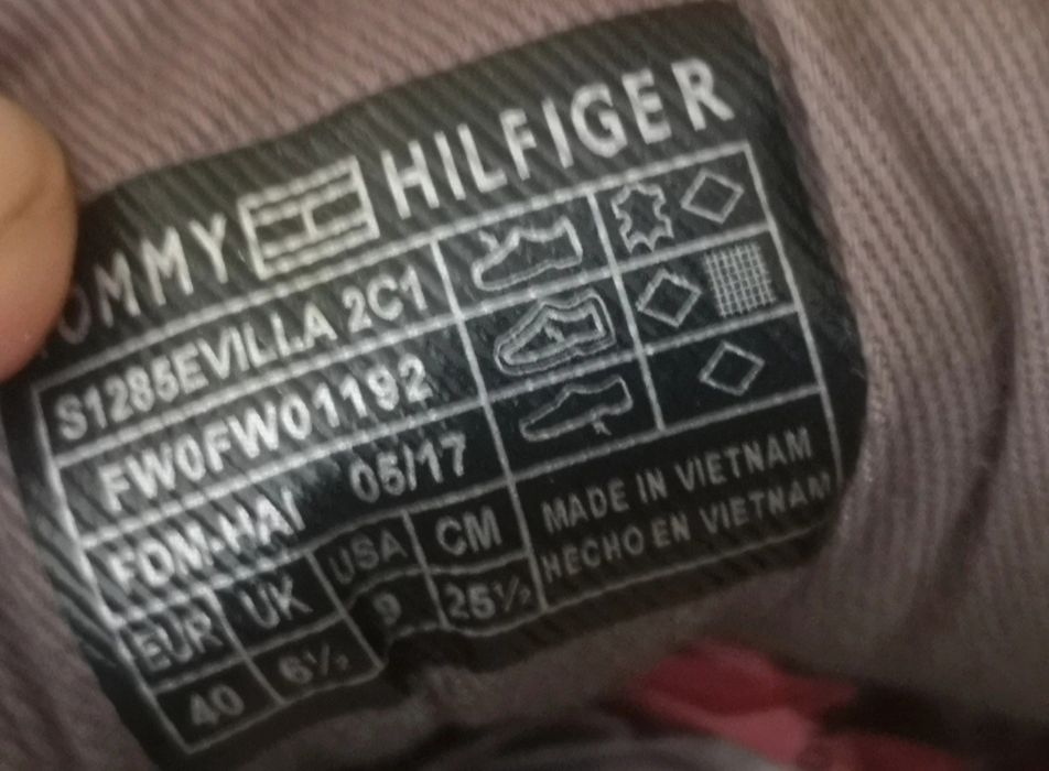 Tommy hilfiger 40 buty sportowe miejskie sneakersy