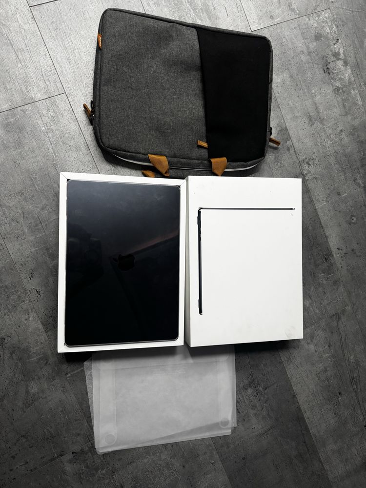 Apple MacBook Air 2023 15,3" M2 8GB RAM 256GB Dysk macOS Północ