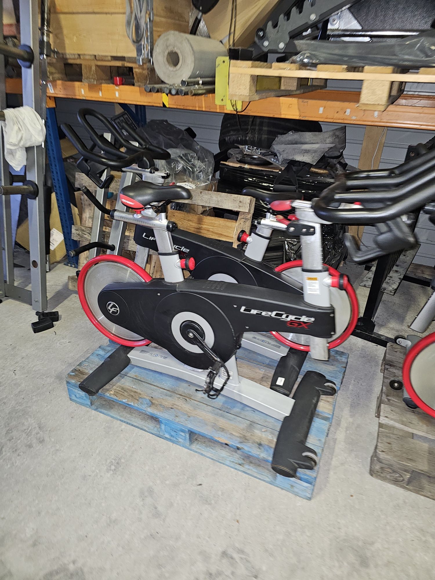 Rower spiningowy Life Fitness GX czarny jak ic7