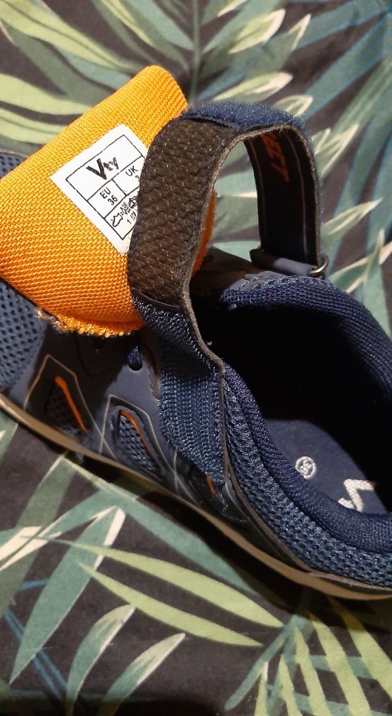 Buty sportowe/sneakersy Vty roz. 36