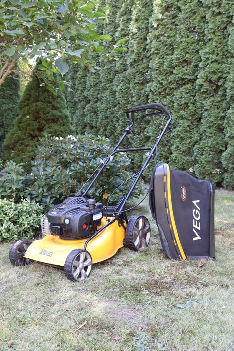 Kosiarka VEGA VG46SB z napędem