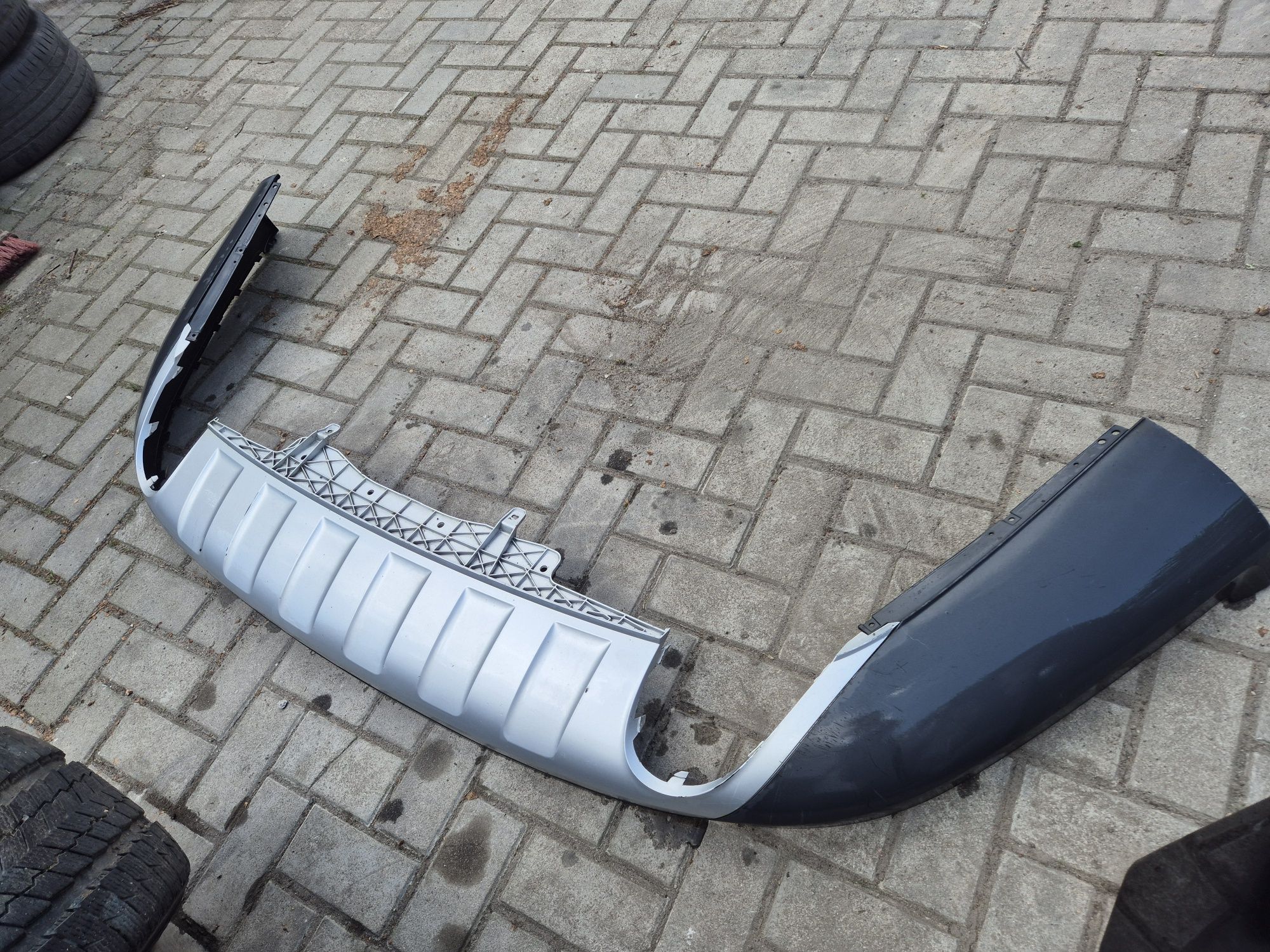 Vw Passat B7 zderzak tył dokładka zderzaka spojler dyfuzor