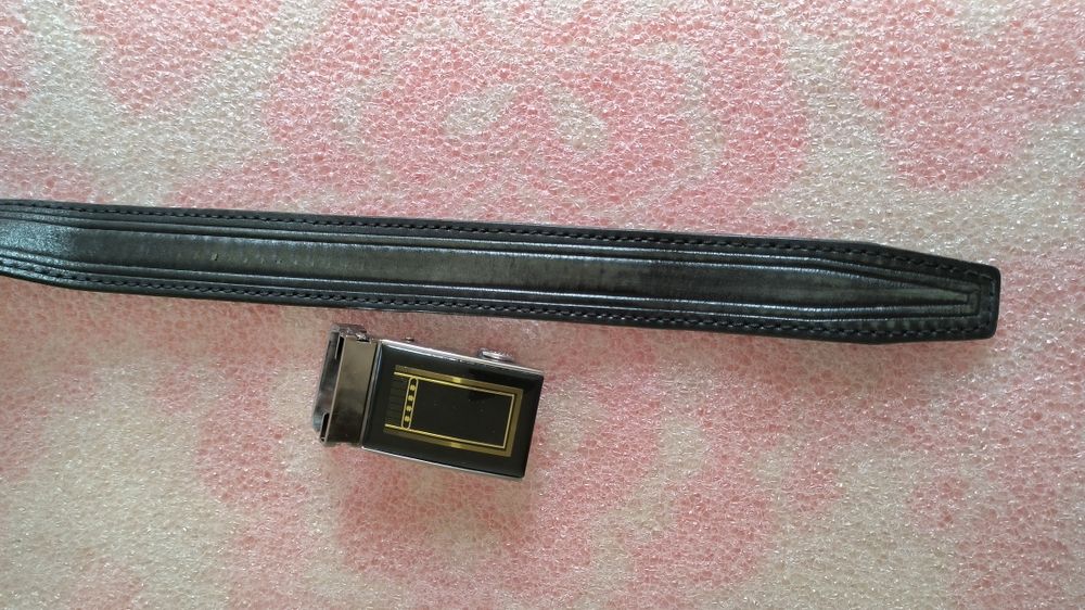 Шкіряний чоловічий ремінь з бляхою