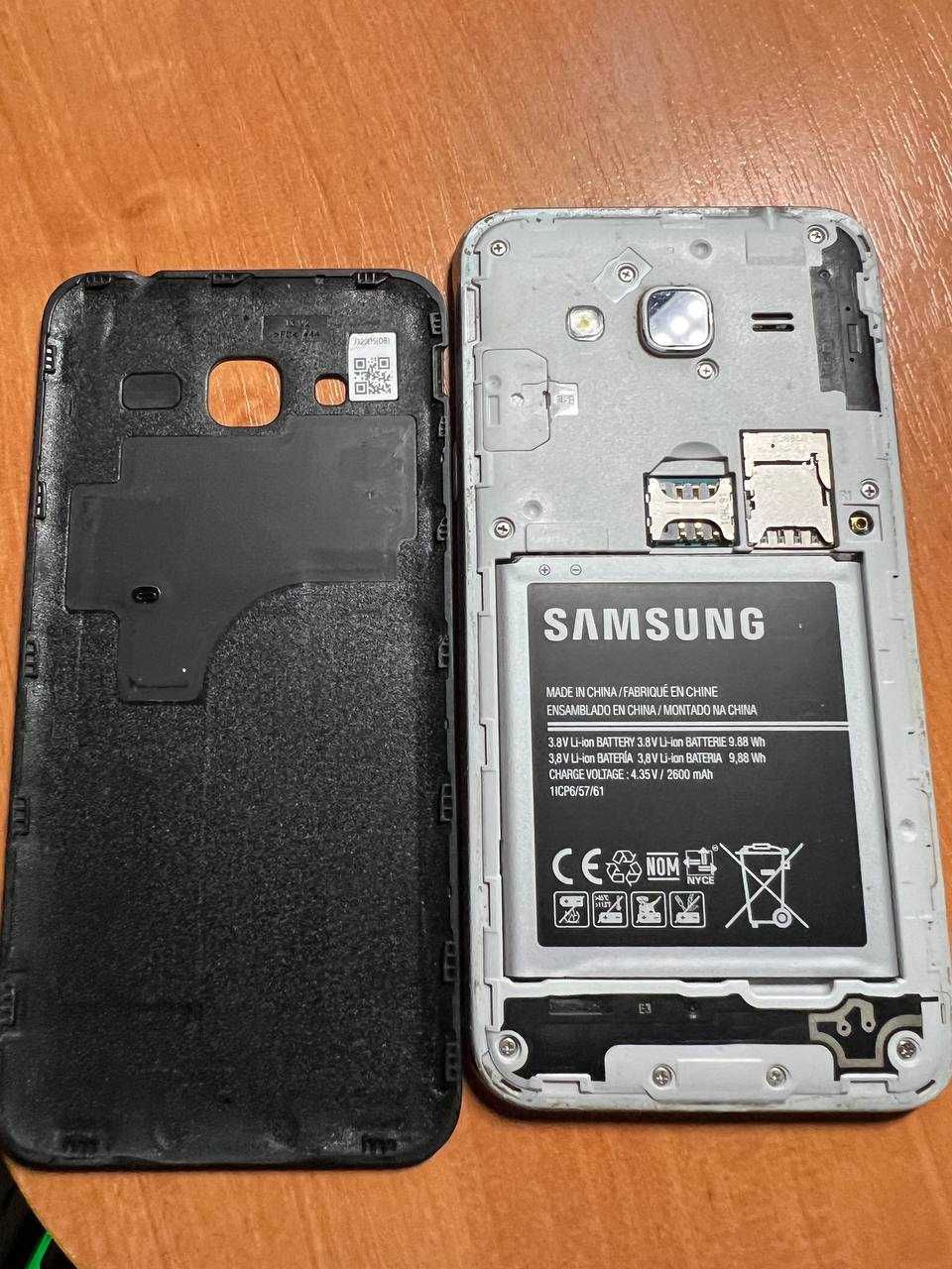 Samsung
Galaxy J3 (SM-J320H/DS)