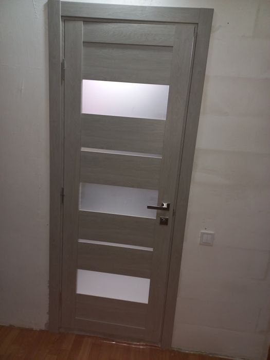 Міжкімнатні двері Flora,Дуб скандинавський, Сатин білий .Ціна за 1 шт