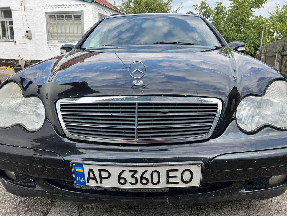 Mercedes-Benz C-Class 2003 2.2 Дизель