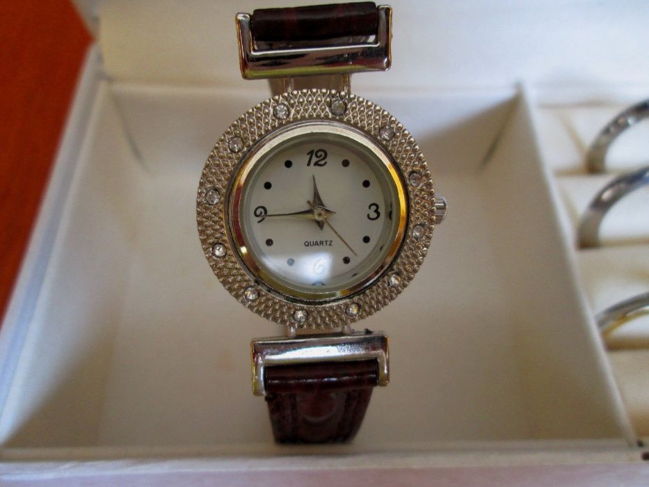 zegarek damski VARIO