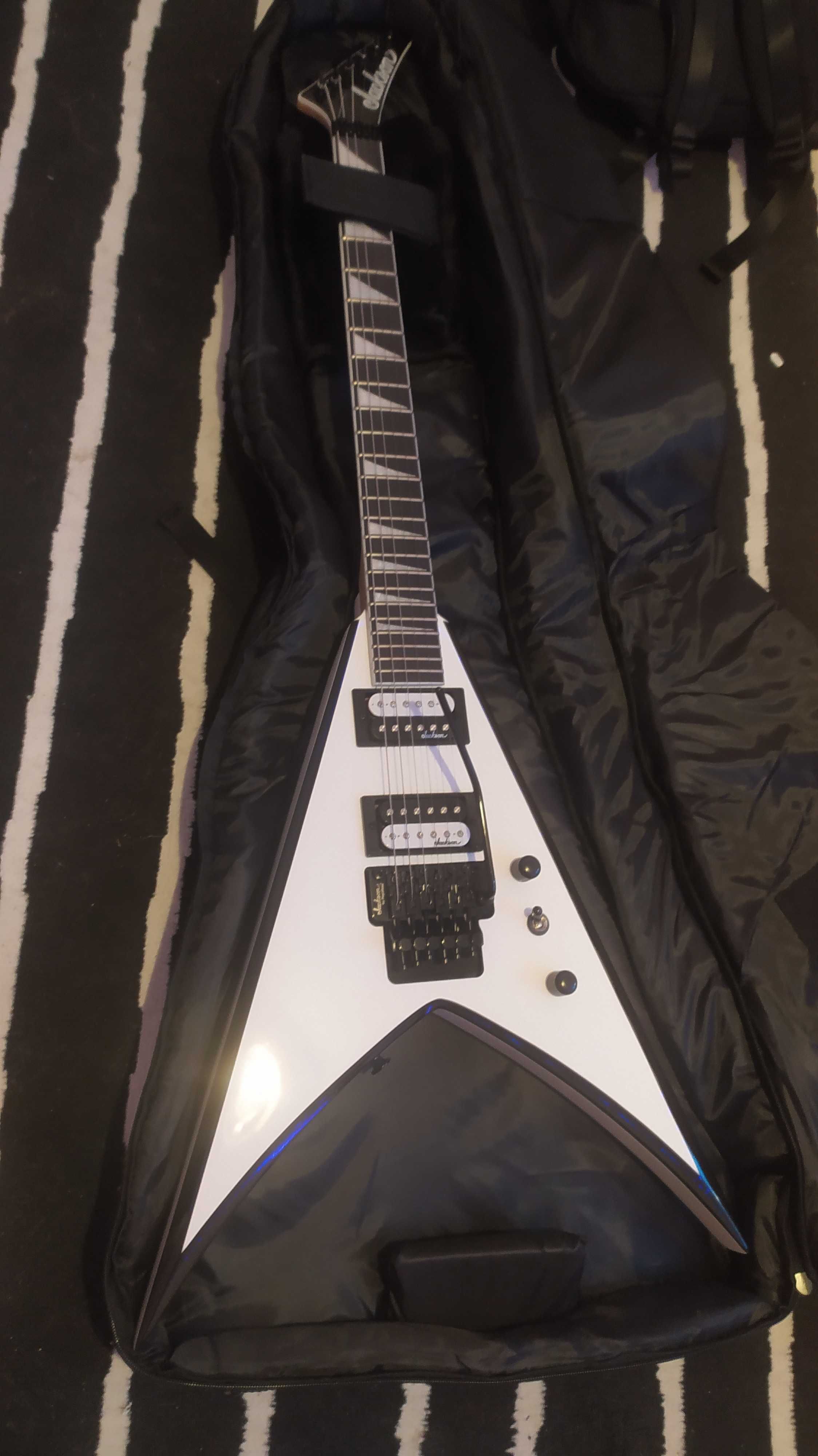 Gitara elektryczna Jackson Js32 King V