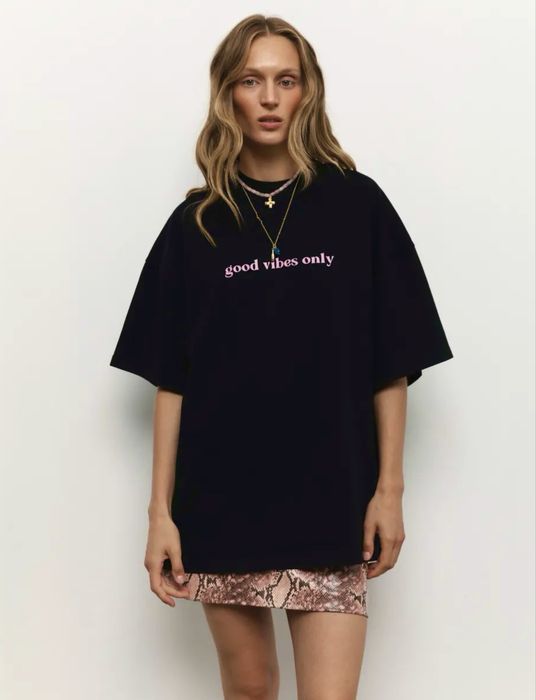 Оверсайз футболка українського бренду be om design good vibes only