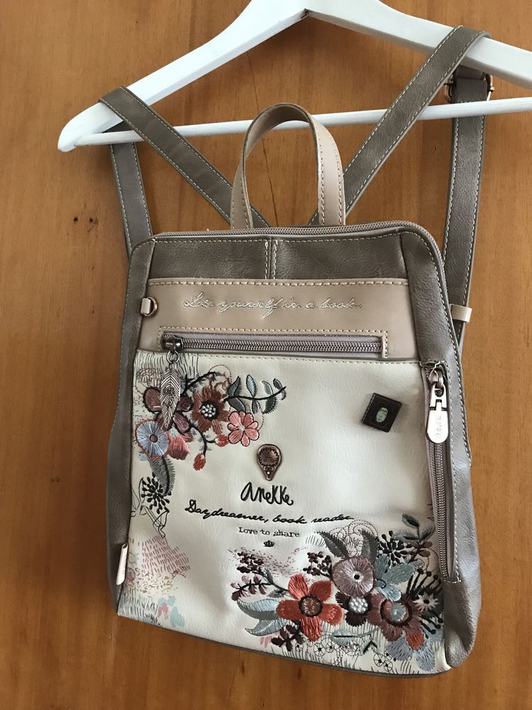 Mochila em pele - Anekke