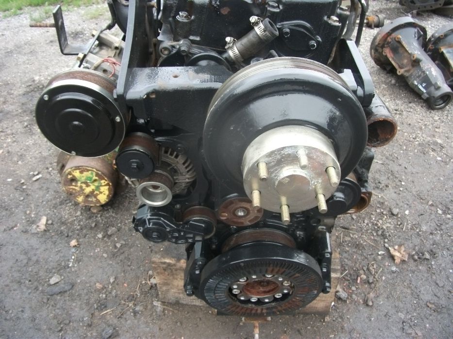 New Holland seria T8.390--silnik,turbina,alternator,kompresor - części