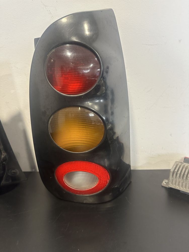 farolins traseiro Direito smart fortwo 450 1G