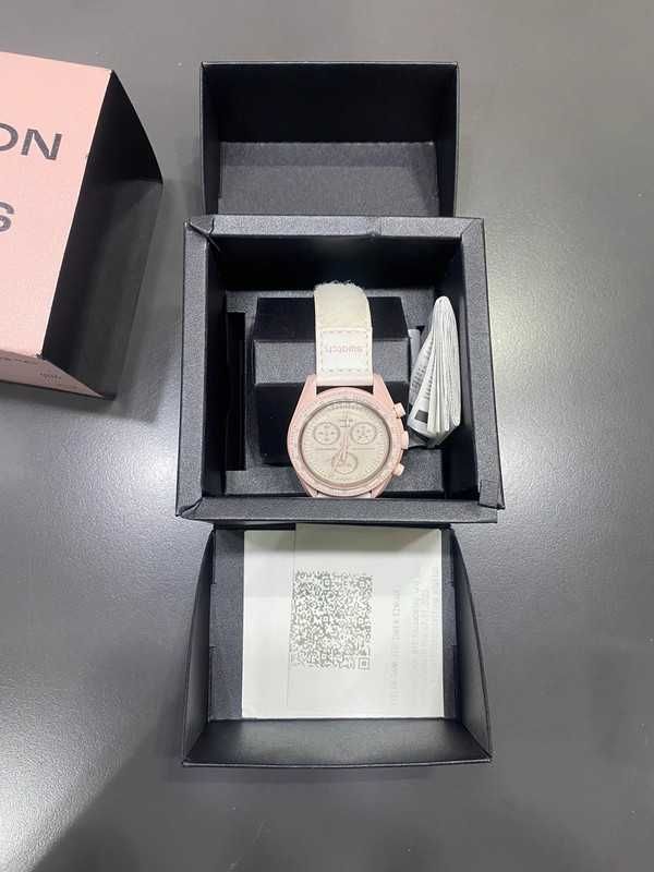 Omega x Swatch Misja do Wenus Edycja Lim.: Bioceramic Złoty Kwadrat
