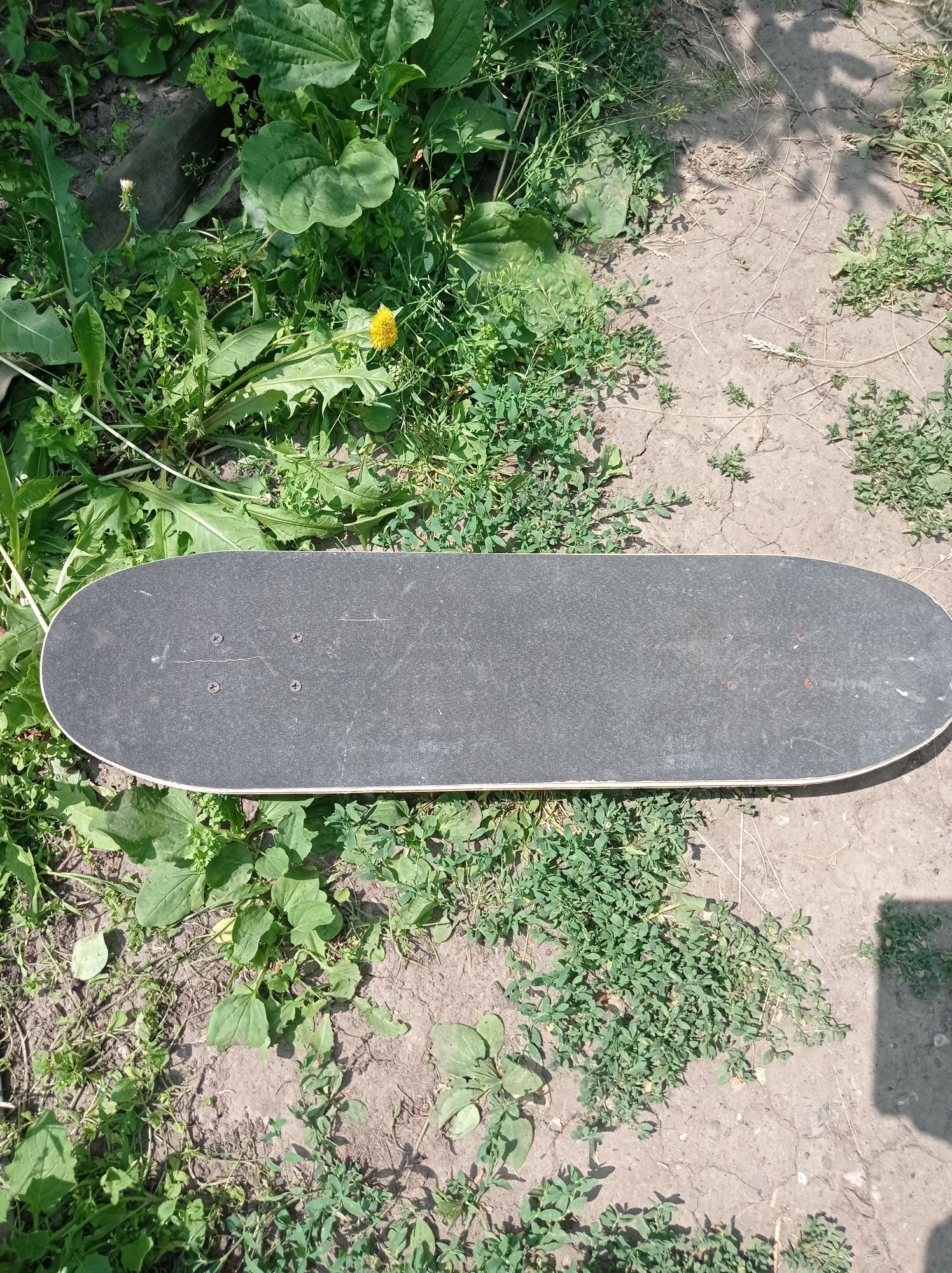 Продам скейт  бу
