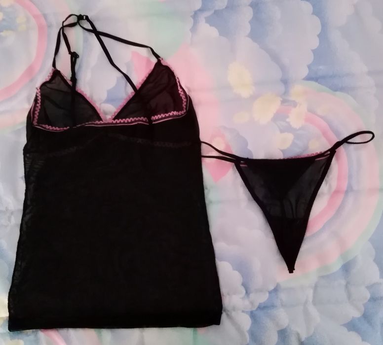 DIA DOS NAMORADOS - Conjunto lingerie, top + cueca 'fio dental' preto