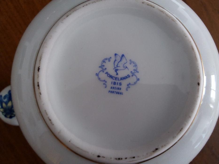 Loiças/porcelanas/peças decoração variadas