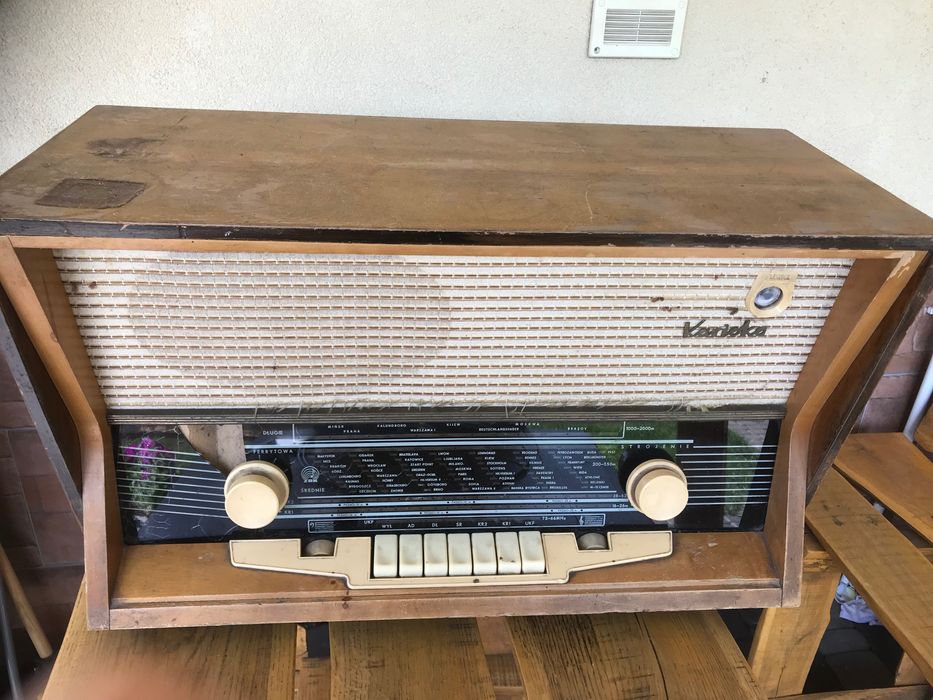 Sprzedam Stare radio na klawisze
