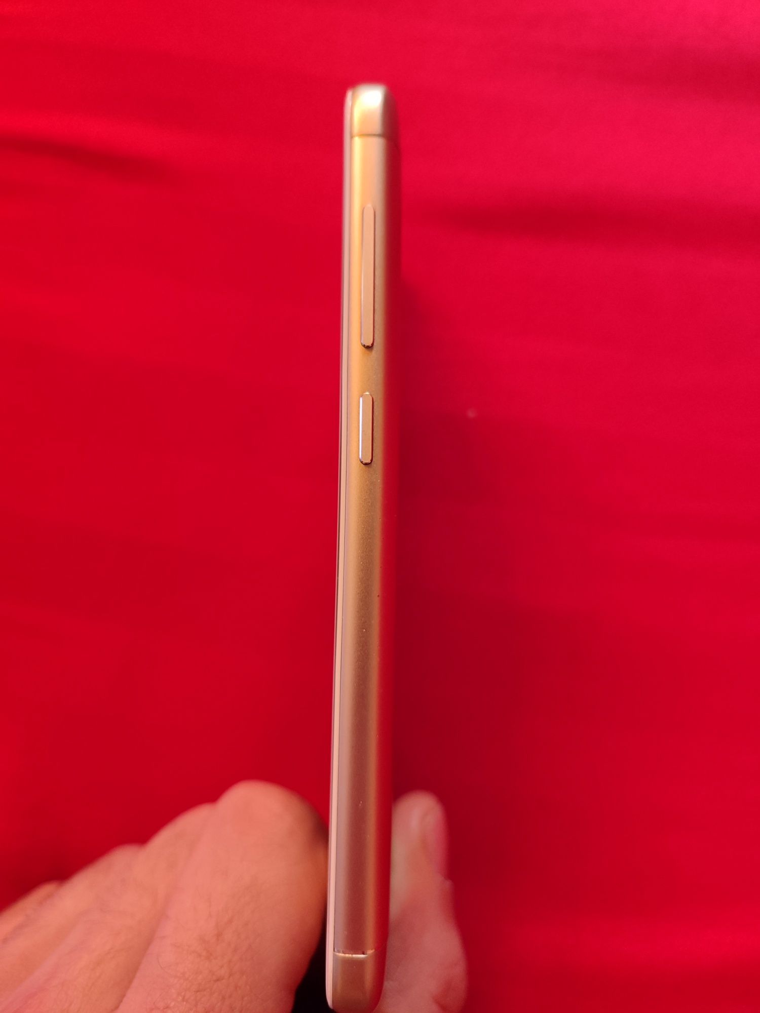 Смартфон Xiaomi Redmi 4X