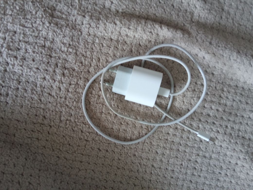 iPhone 15 128GB + kostka i dowód zakupu 93%baterii
