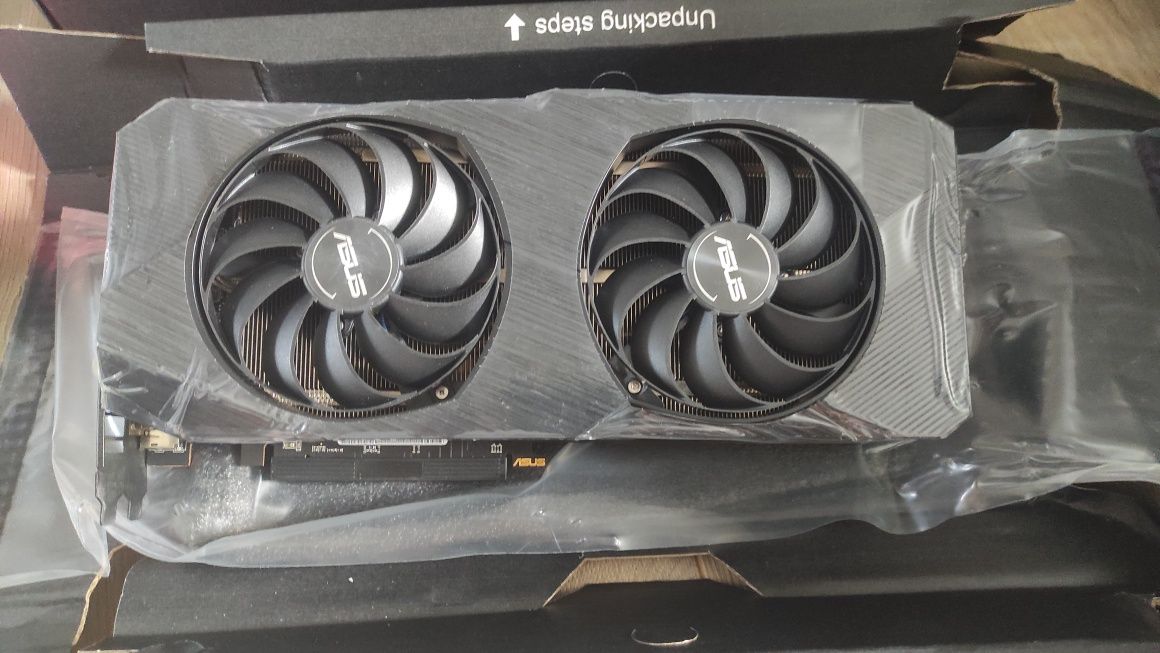 Видеокарта Asus Radeon RX 5700 XT Dual EVO OC.