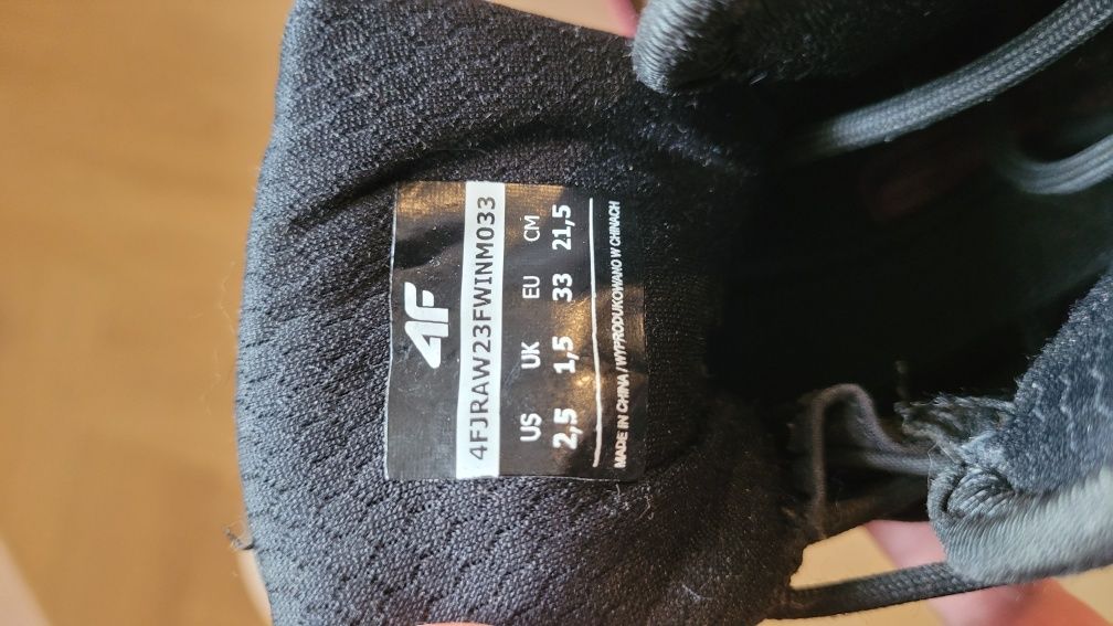 Buty 4F, zimowe, wiosenne, jesienne - rozm. 33