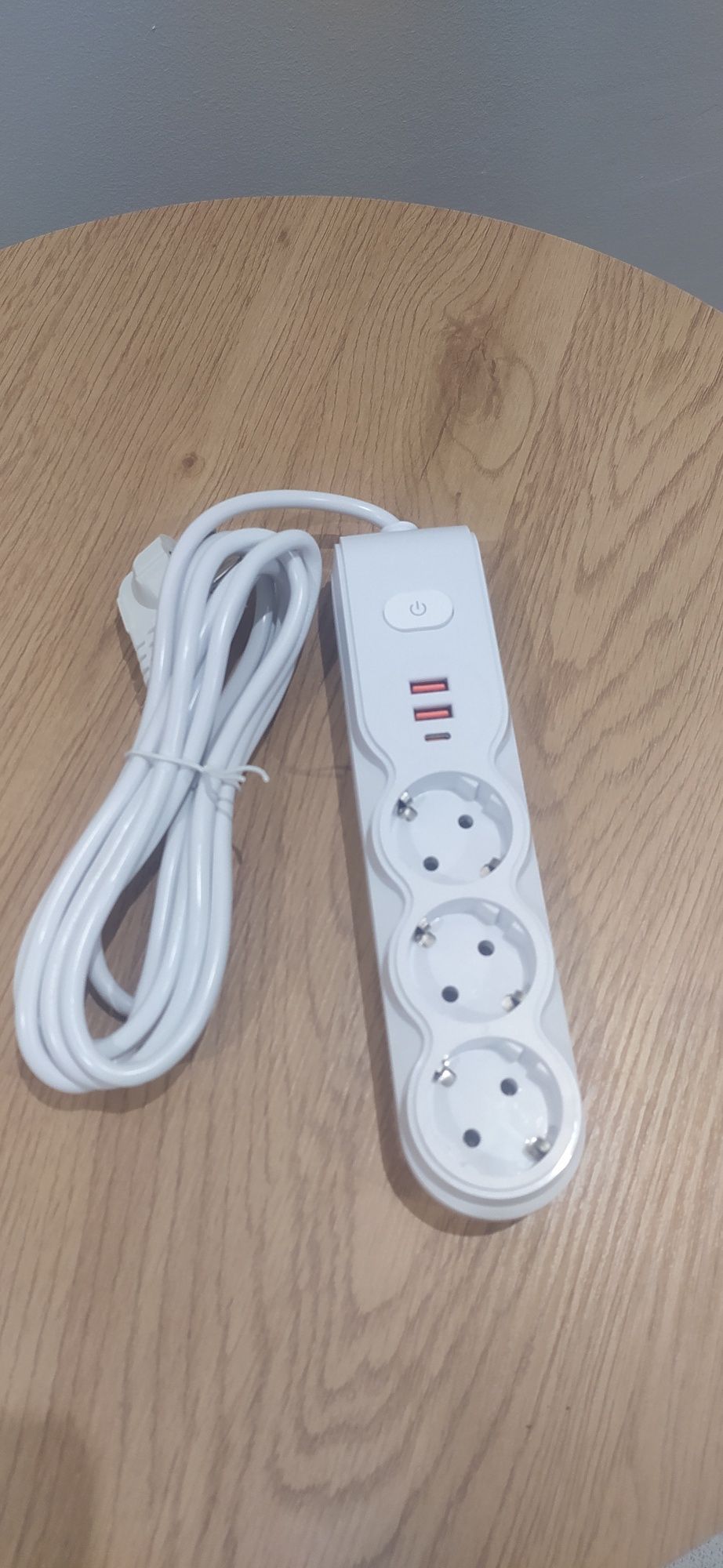 Продовжувач на 3 гнізда + 2 USB + TypeC  (3м.)