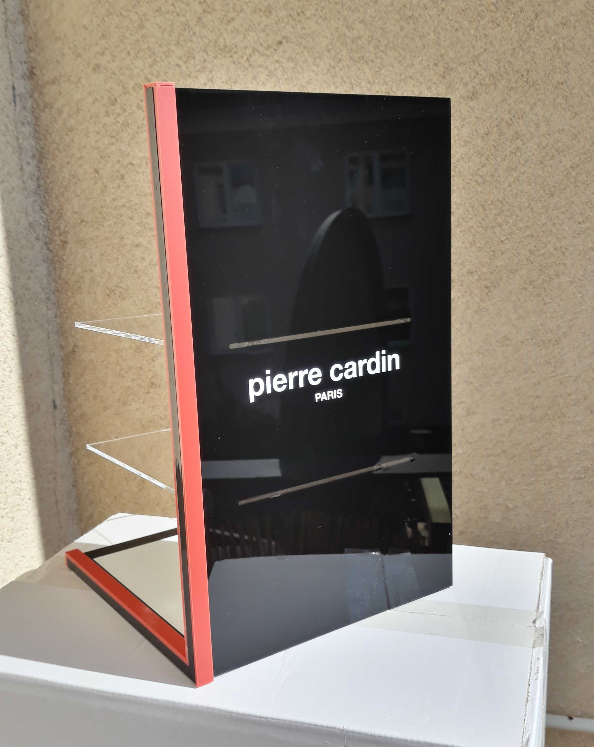 Nowy Ekspozytor, Stojak na okulary PIERRE CARDIN PARIS