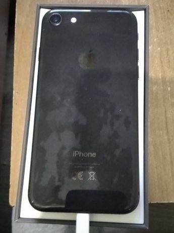 Продам iphone 8 64gb black