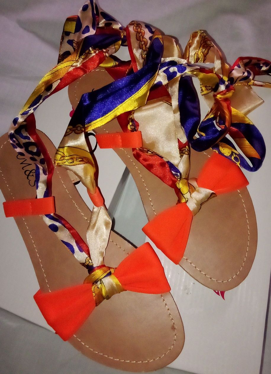 sapatos novos á 15