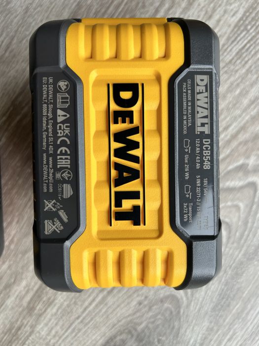 Акумулятор батарея DeWalt 18v DCBP318 3.5ah, flexvolt 12ah 9ah 2025pik