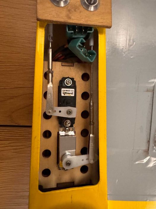 Motoszybowiec RC Streamline 220