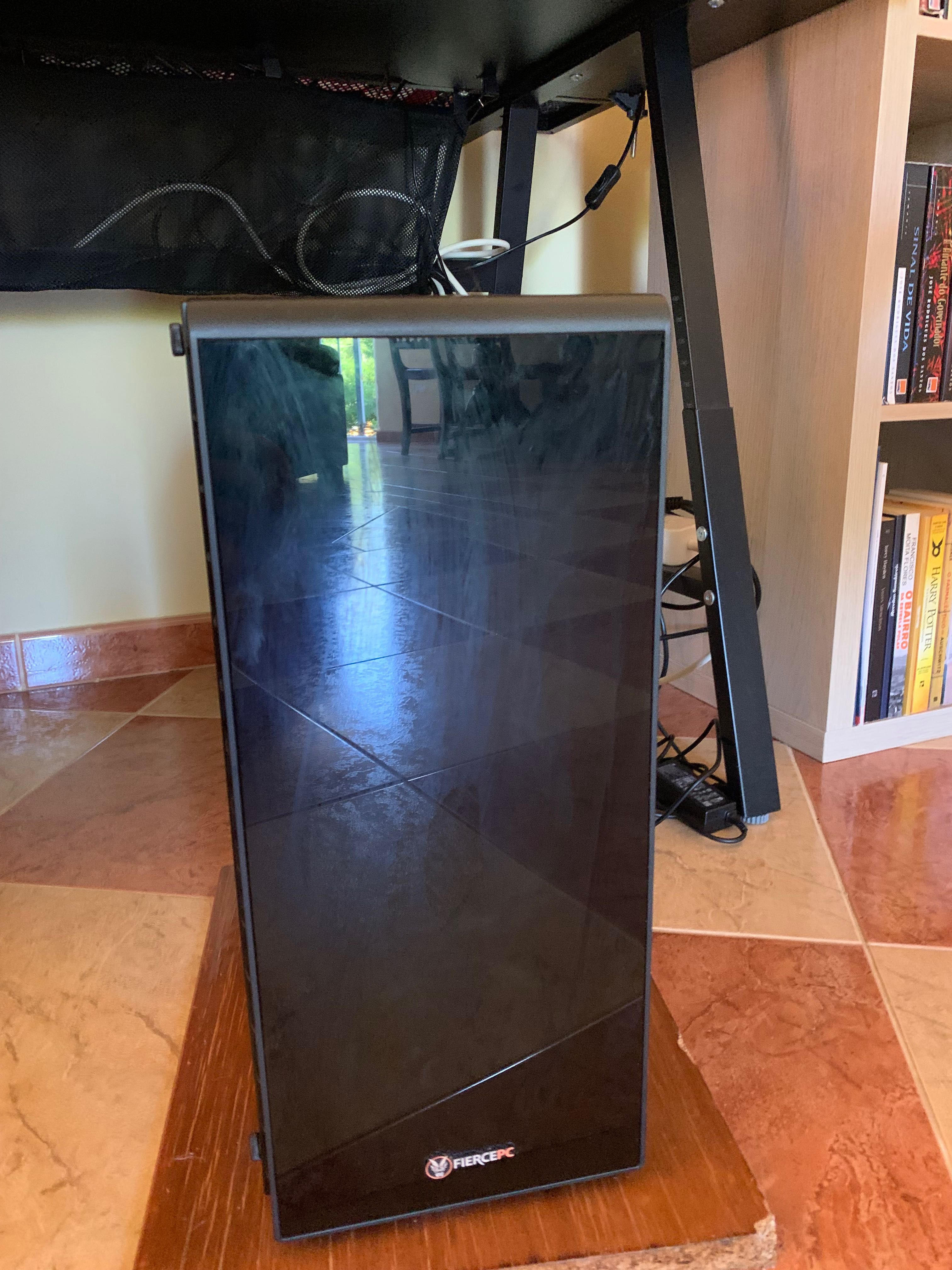 Portátil Acer e Torre FiercePC