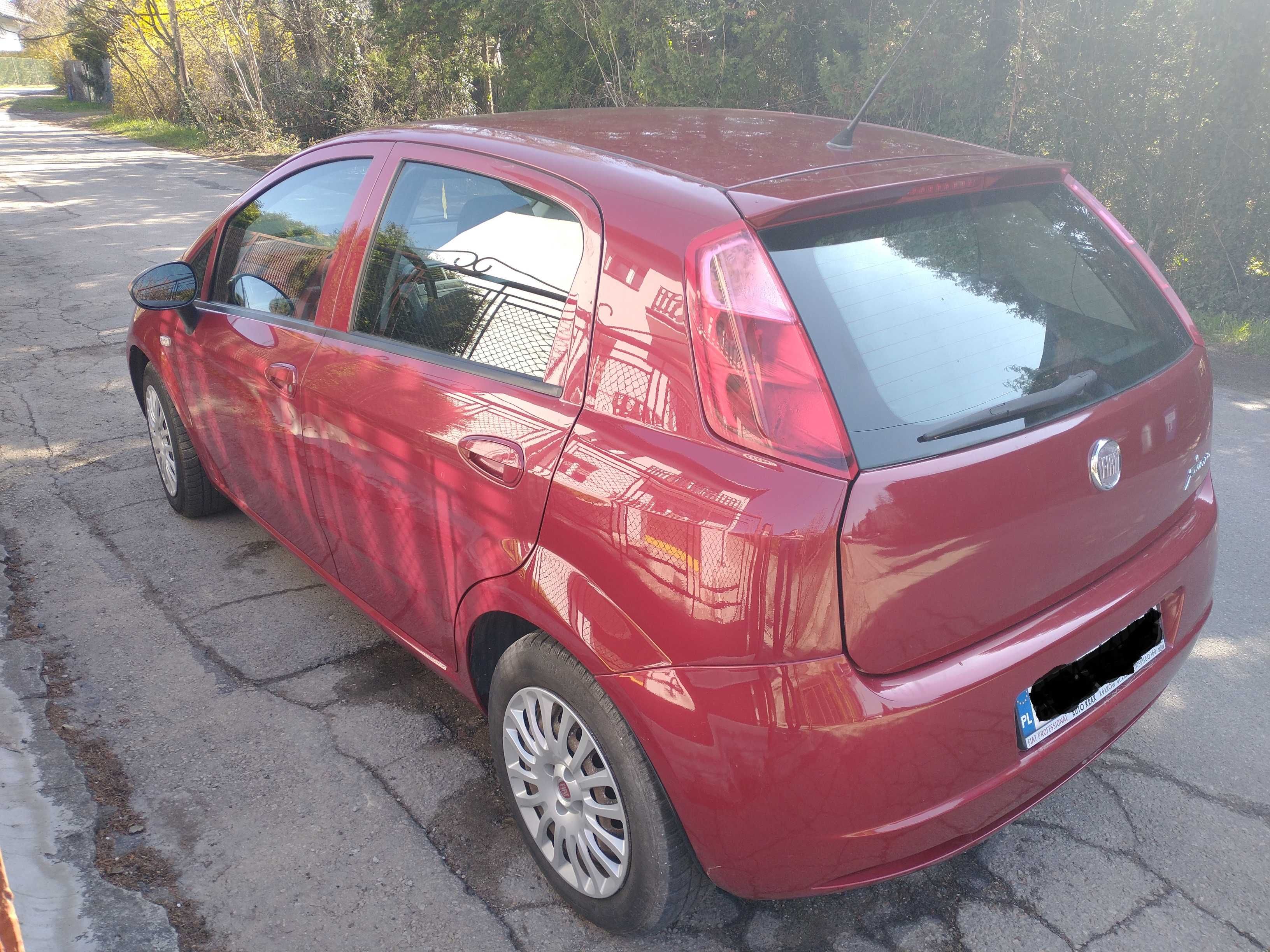 FIAT GRANDE PUNTO 1,4 KRAJOWY 2010/2011 5 -drzwi klima 133 tys km