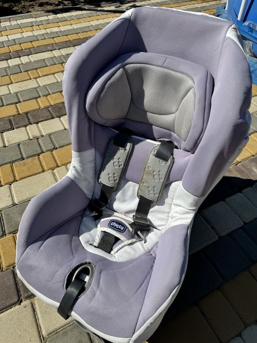 Дитяче автокрісло