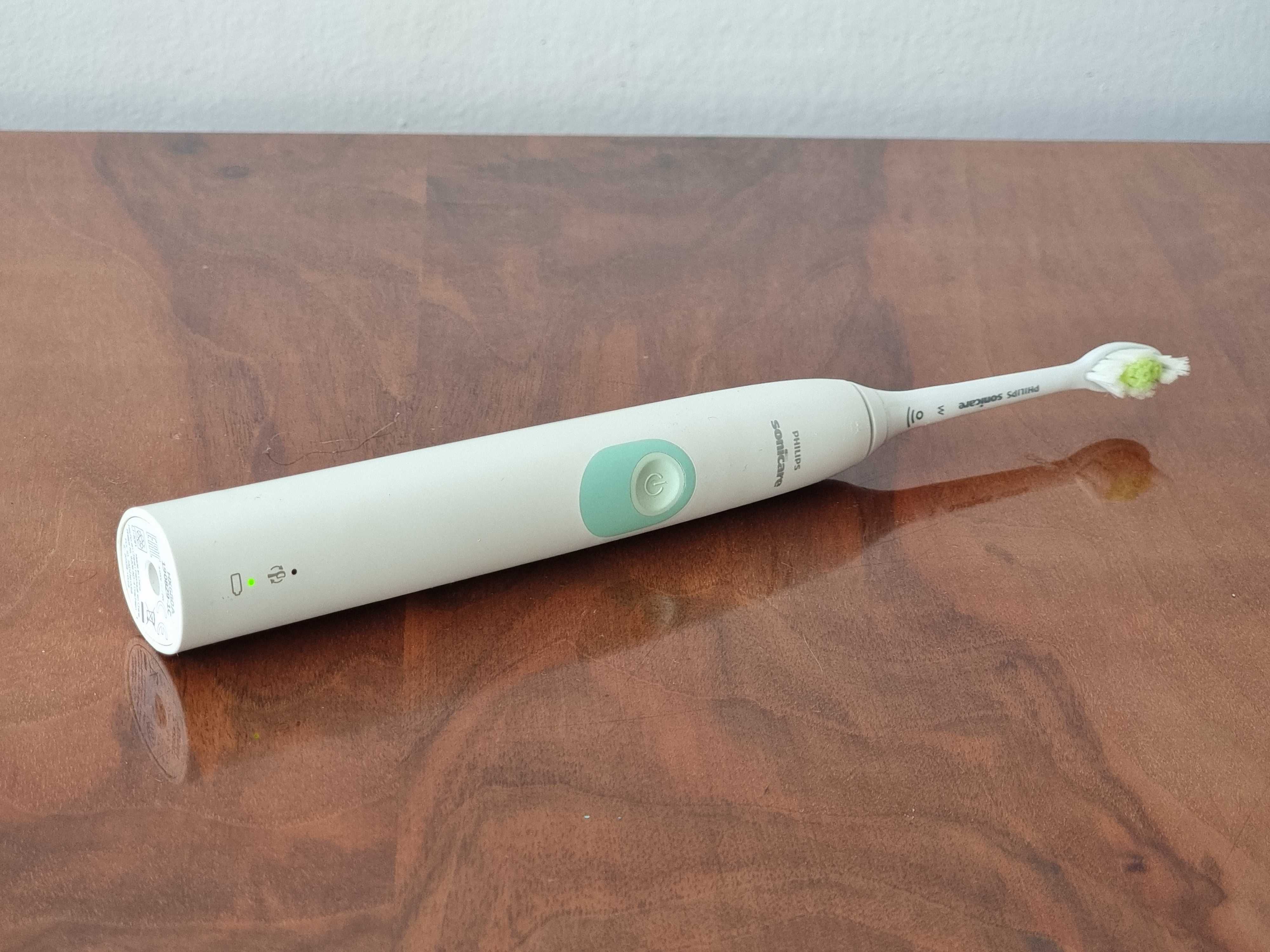 Szczoteczka Philips Sonicare HX680A Protective