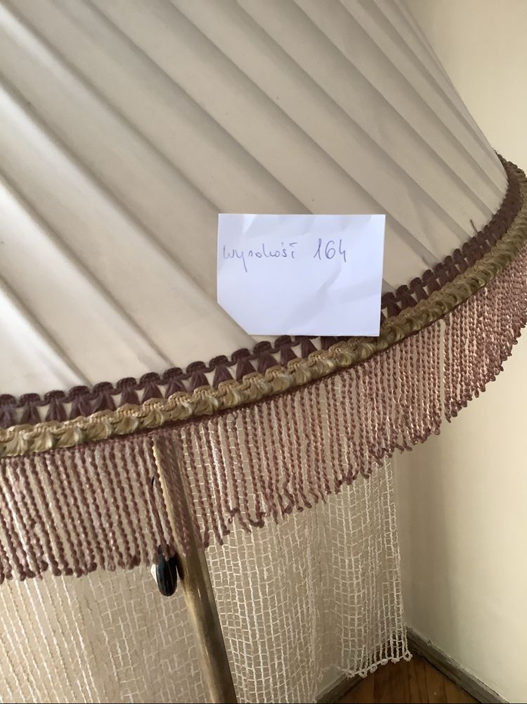 Lampa stojąca z abażurem