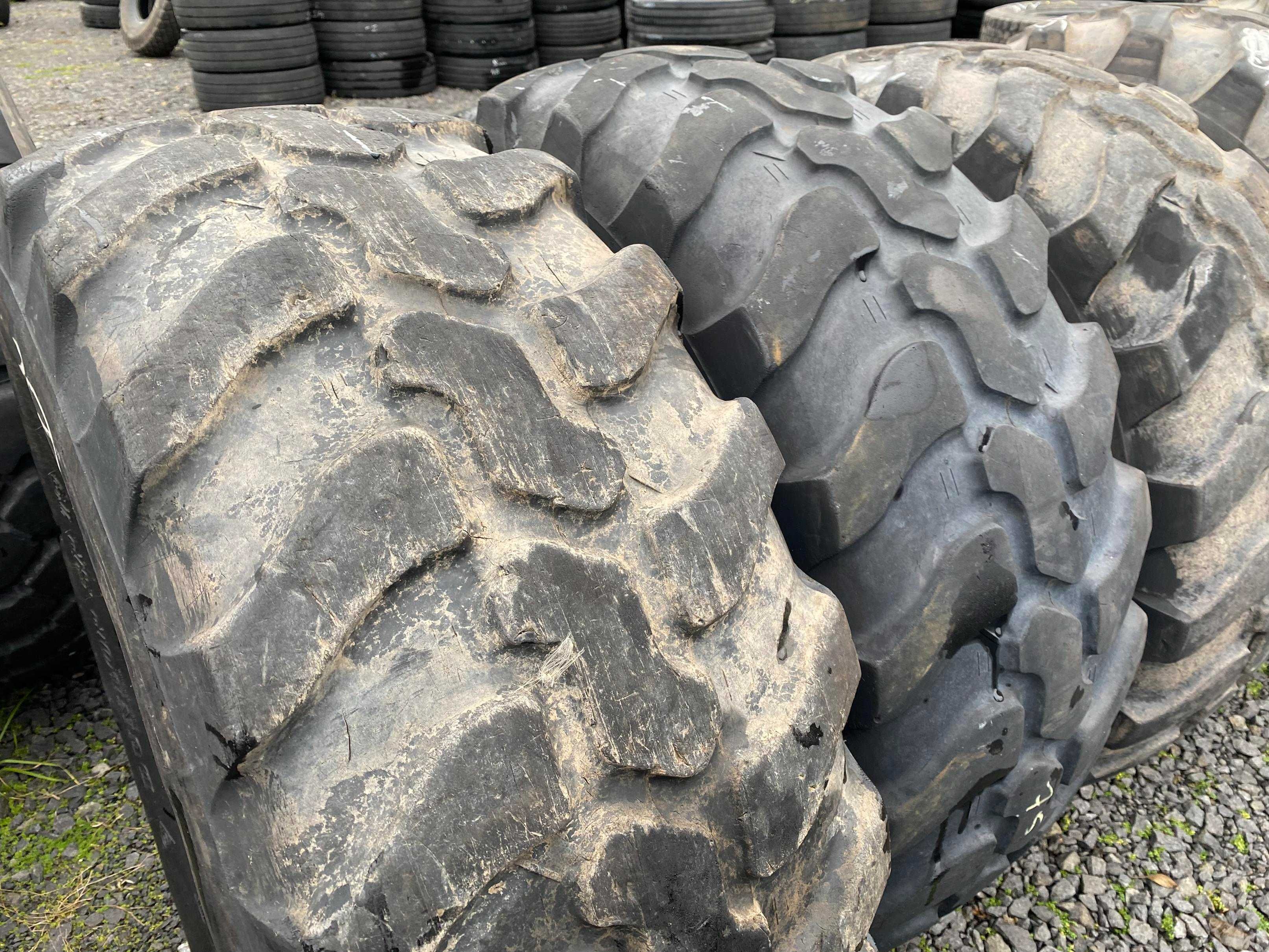 Opony 405/70R18 DUNLOP SPT9 Przemysłowe 60% bieżnika 15.5R18 SP T9