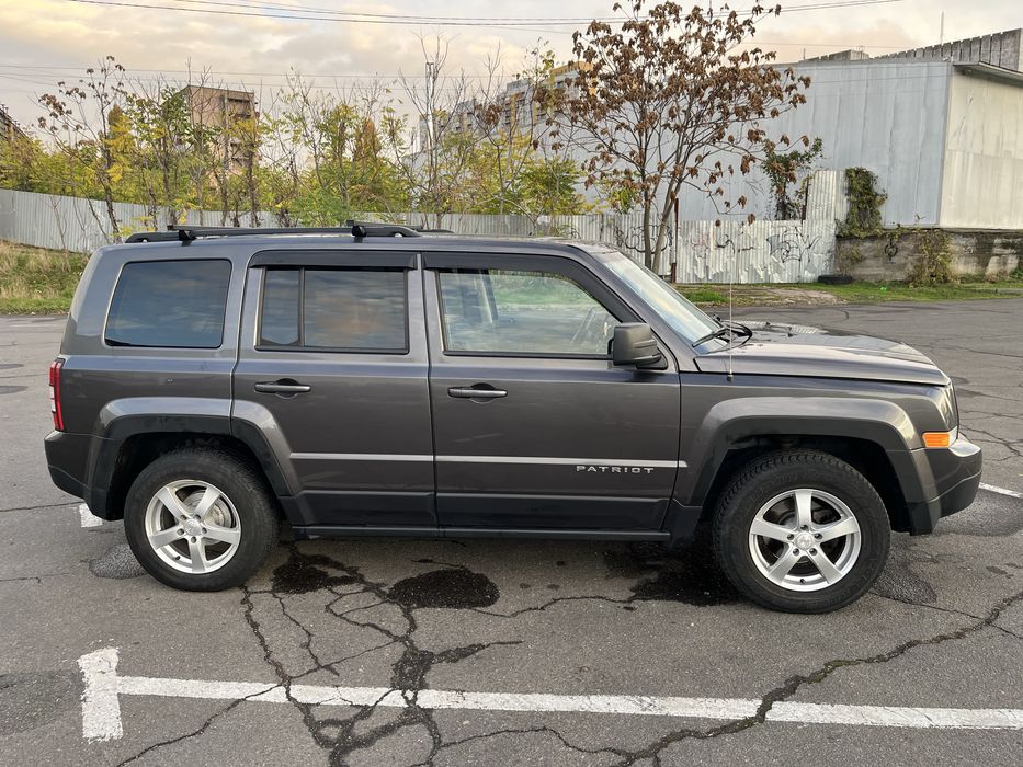 Продам авто Jeep Patriot