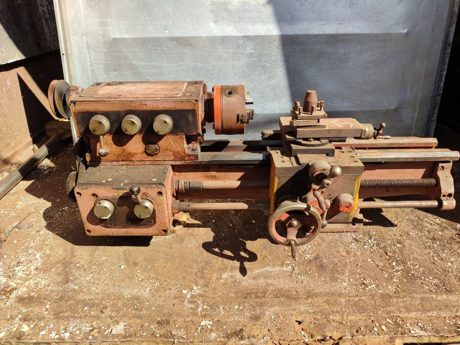 Продам токарный станок ТВ4
