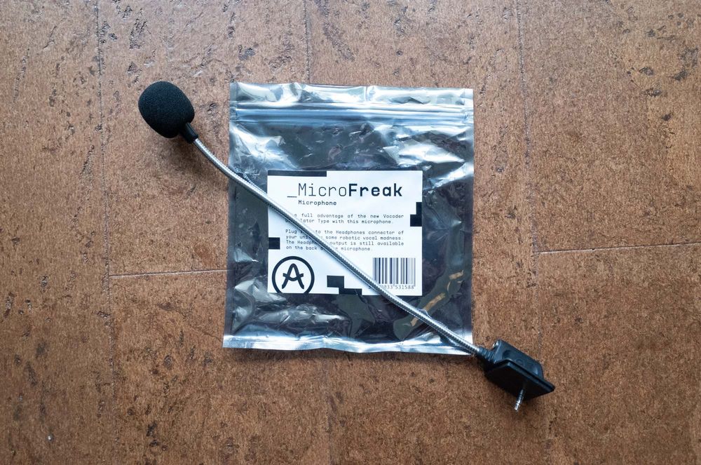 Arturia Microfreak Stellar synth + microphone + 4 years warranty +more