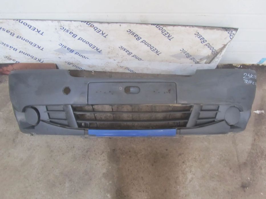 renault trafic 06-&gt;passenger zderzak przód
