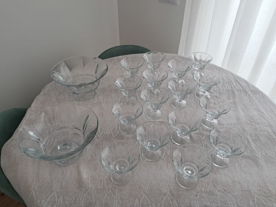 2 Taças Grandes e 16 Taçinhas Novo