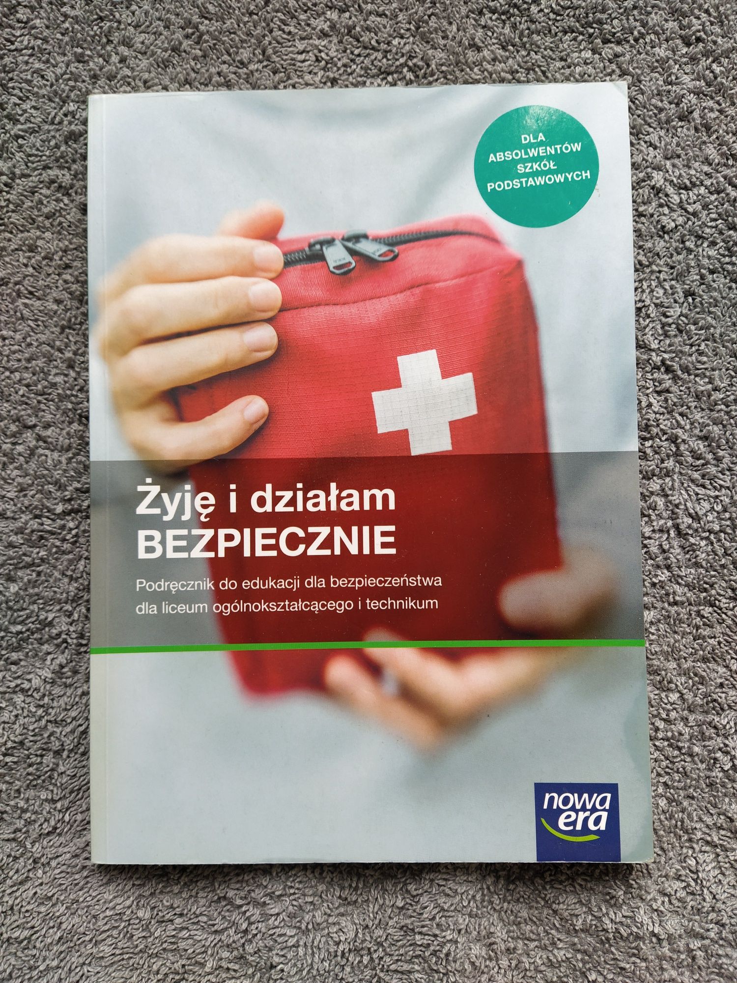 Żyję i działam bezpiecznie 1. Podręcznik dla szkół ponadpodstawowych